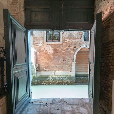 Apartment Ponte Raspi Canal View ヴェネツィア エクステリア 写真